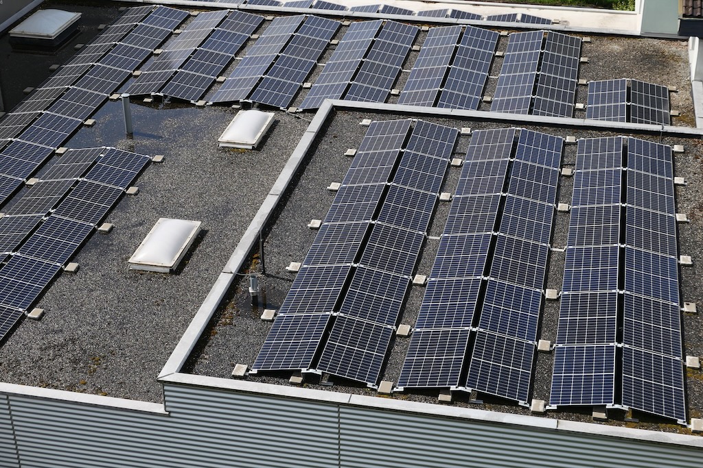 지붕 임대형 태양광 100kW 사례 이미지